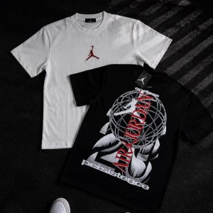 Camiseta hombre estampado globo terráqueo