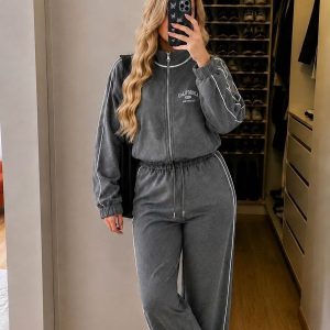 Conjunto dama chaqueta y pantalón ancho gris