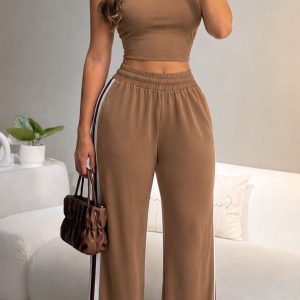 Conjunto dama crop top y pantalón ancho con franja café