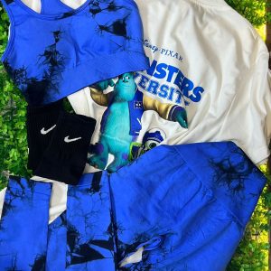 Conjunto deportivo tie-dye azul rey