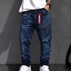 Jean hombre azul oscuro con bordado